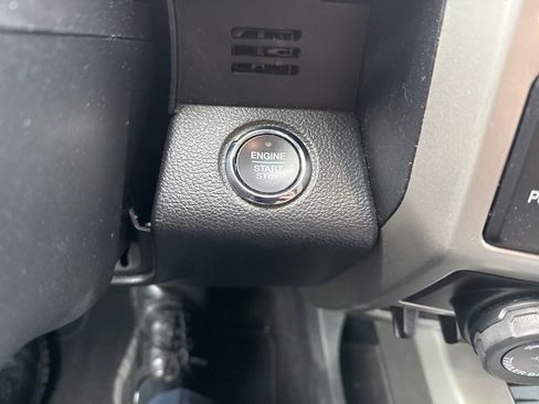 Used 2020 Ford F150 Lariat image 15