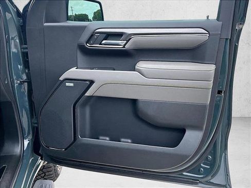 Used 2025 Chevrolet Silverado 1500 ZR2 w/ Technology Package AWD/4WD image 19