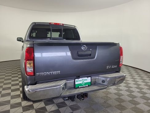 Used 2016 Nissan Frontier SV AWD/4WD image 6