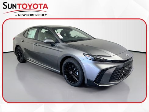 New 2026 Toyota Camry SE image 1