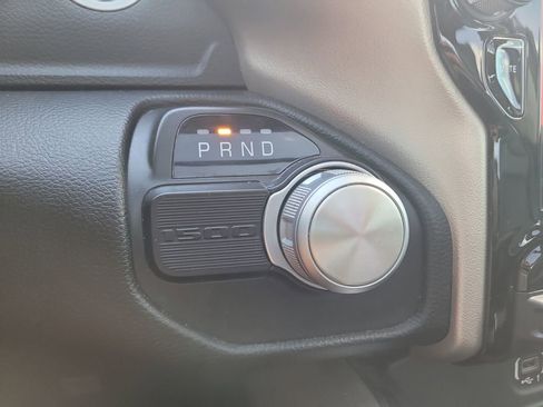 Used 2020 RAM 1500 Laramie RWD image 31