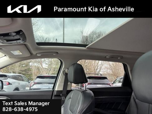 Used 2021 Kia Sorento SX image 14