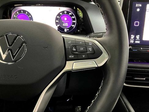 Used 2025 Volkswagen Atlas Cross Sport SEL image 22