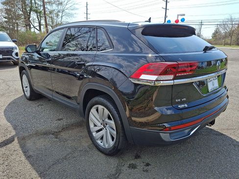 Used 2022 Volkswagen Atlas Cross Sport SE w/ Panoramic Sunroof Package image 4