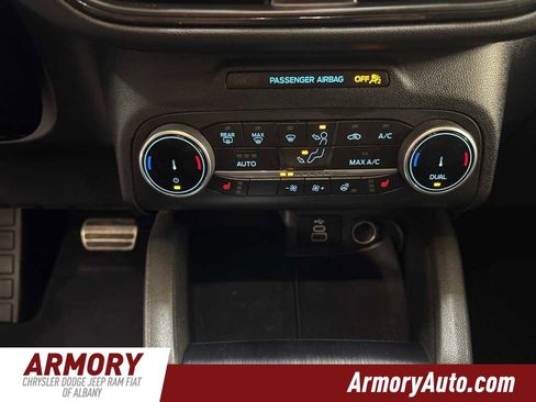 Used 2024 Ford Escape ST-Line image 17