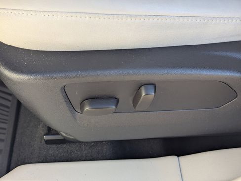 Used 2023 Buick Envision Preferred image 24