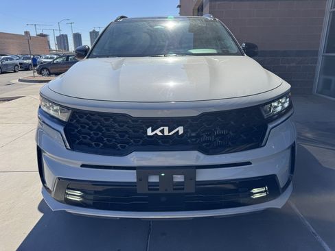 Used 2023 Kia Sorento SX image 10