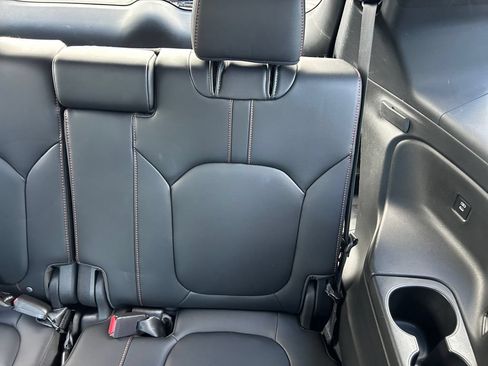 Used 2024 Honda Pilot TrailSport image 22