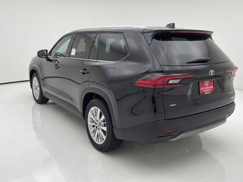 Used 2026 Toyota Grand Highlander AWD image 3