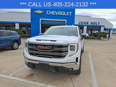 Used 2025 GMC Sierra 1500 SLT image 9
