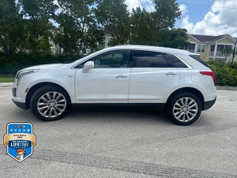 Certified 2018 Cadillac XT5 Platinum w/ Driver Assist Package AWD/4WD image 4