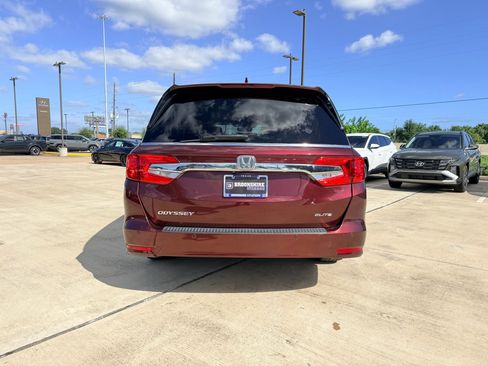 Used 2019 Honda Odyssey Elite image 8