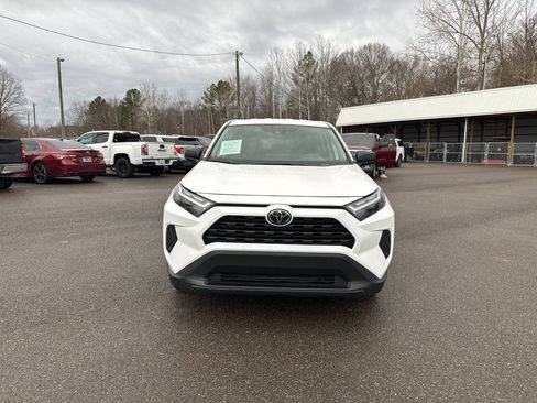 Used 2024 Toyota RAV4 LE image 8