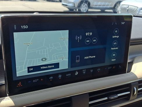 Certified 2025 Lincoln Corsair AWD image 16
