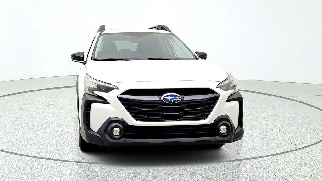 Used 2023 Subaru Outback Premium AWD/4WD image 2