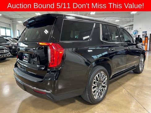 Used 2024 GMC Yukon Denali Ultimate AWD/4WD image 7