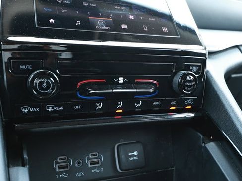 Certified 2023 Jeep Grand Cherokee L Laredo AWD/4WD image 19