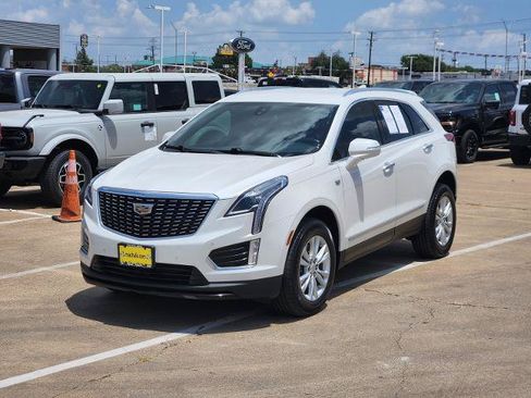 Used 2022 Cadillac XT5 Luxury AWD/4WD image 3