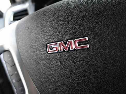 Used 2017 GMC Acadia Limited SLT image 30