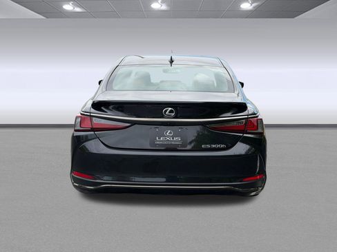 Certified 2025 Lexus ES 300h F Sport w/ Accessory Package (Z2) FWD image 11