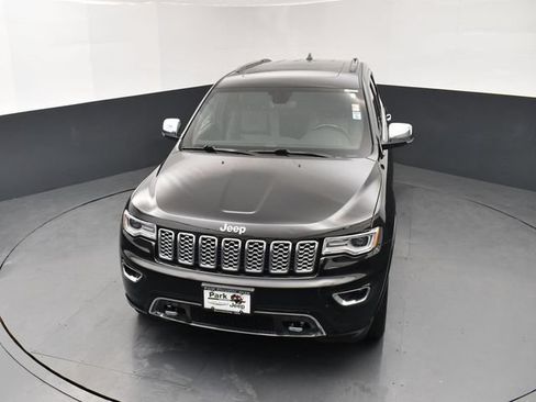 Used 2019 Jeep Grand Cherokee Overland AWD/4WD image 14