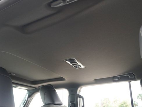 Used 2024 Lexus GX 550 AWD/4WD image 34
