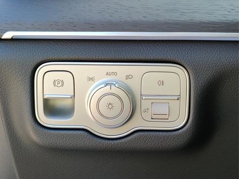 Certified 2026 Mercedes-Benz GLS 450 4MATIC image 27