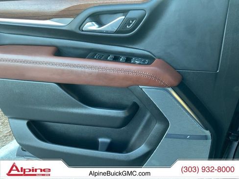 Used 2023 GMC Yukon Denali Ultimate image 20