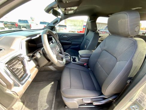 New 2026 GMC Canyon Elevation image 31