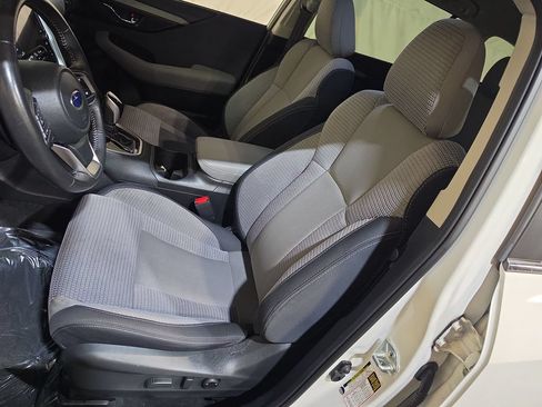 Used 2023 Subaru Outback Premium AWD/4WD image 13