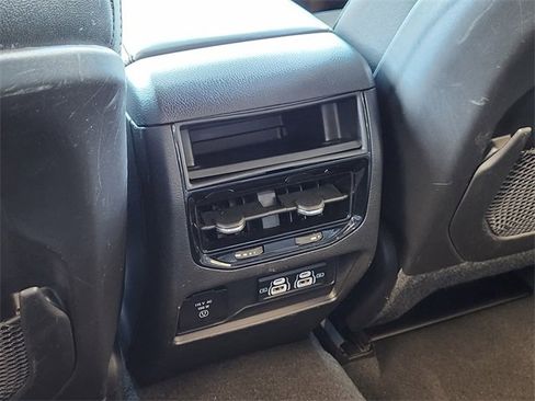 Used 2023 Jeep Grand Cherokee Altitude image 28