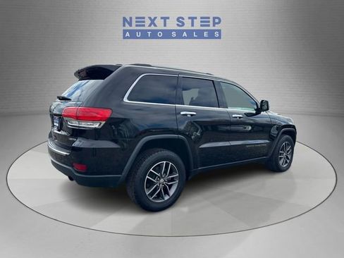Used 2018 Jeep Grand Cherokee Limited AWD/4WD image 8