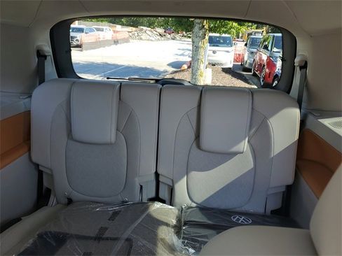 New 2025 Volkswagen ID. Buzz Pro S Plus image 10