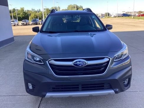 Used 2020 Subaru Outback Limited w/ Popular Package #2 AWD/4WD image 3