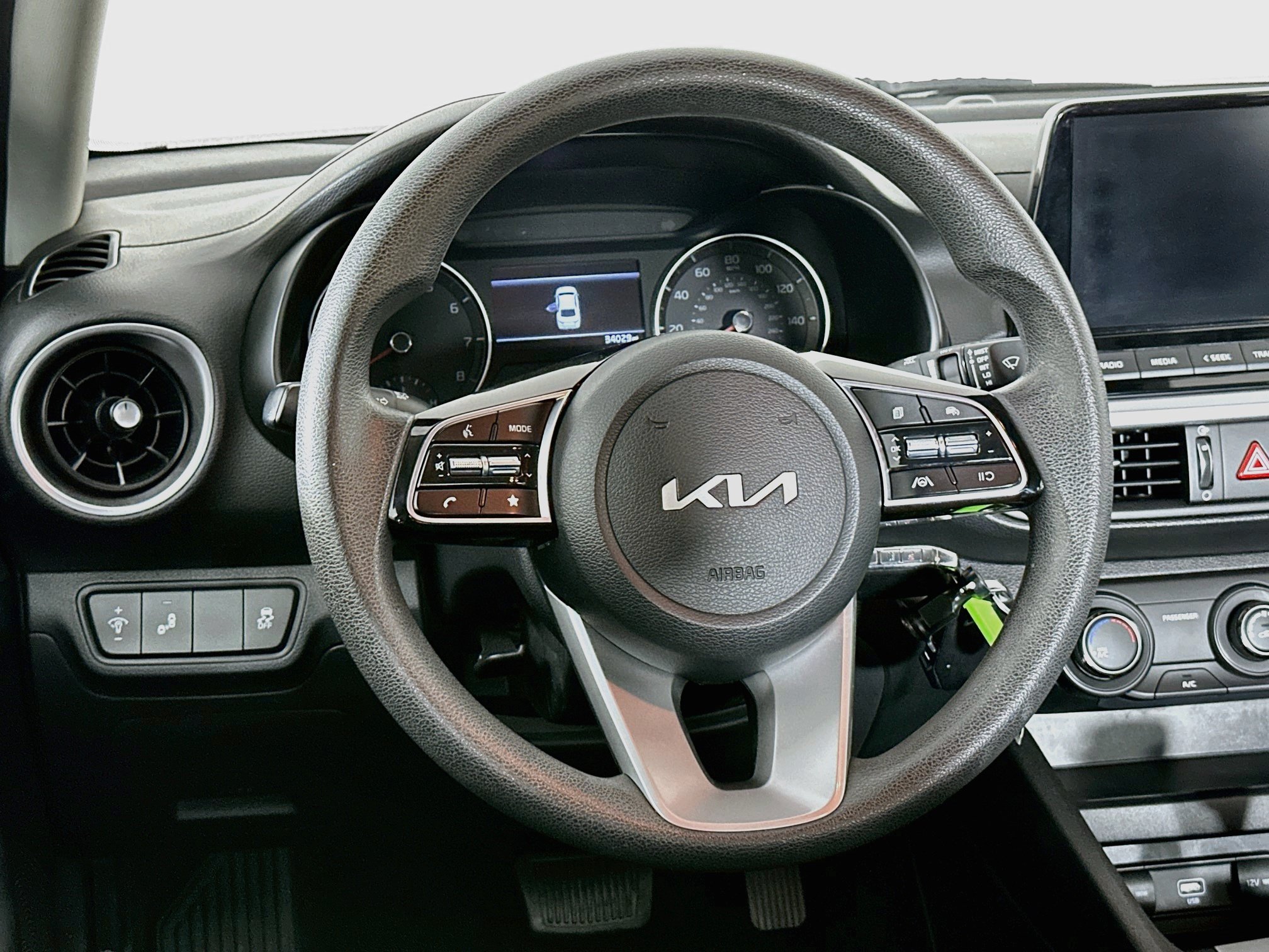 Used 2023 Kia Forte LXS w/ LXS Technology Package FWD image 18