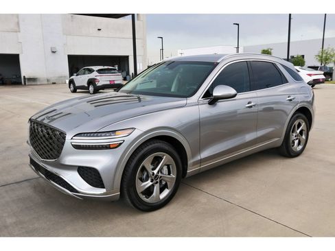 Used 2026 Genesis GV70 2.5T AWD/4WD image 4