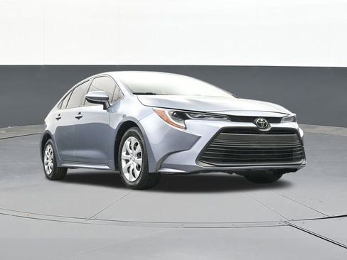 Used 2023 Toyota Corolla LE w/ Carpet Mat Package (TMS) image 48