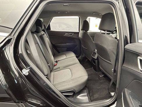 Used 2024 Kia Sportage LX image 33