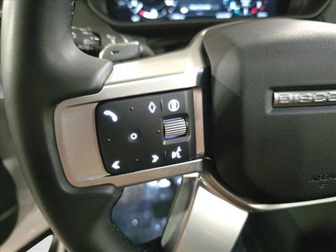 New 2025 Land Rover Discovery Dynamic SE AWD/4WD image 19