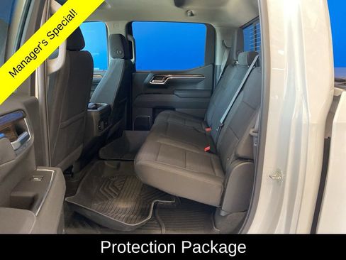 Used 2025 Chevrolet Silverado 1500 RST AWD/4WD image 7