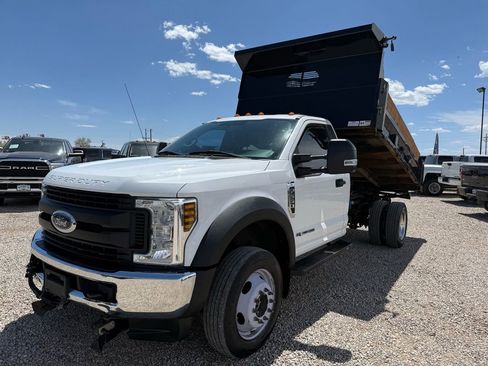 Used 2018 Ford F550 4x4 Regular Cab Super Duty image 5