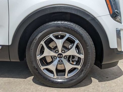 Used 2020 Kia Telluride EX FWD image 12