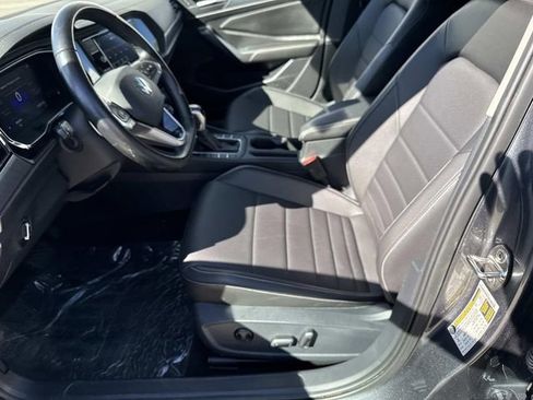 Used 2022 Volkswagen Jetta SE image 14