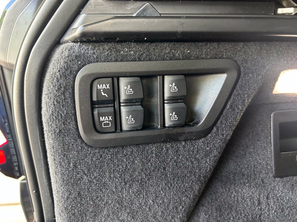 Used 2026 BMW X7 M60i AWD/4WD image 41
