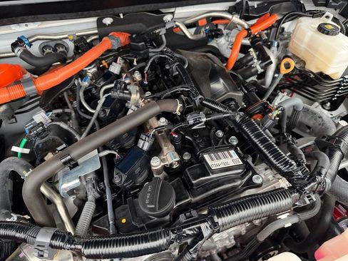 Used 2025 Toyota Tacoma TRD Pro AWD/4WD image 30