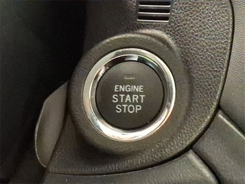 Used 2020 Subaru Outback Premium image 23