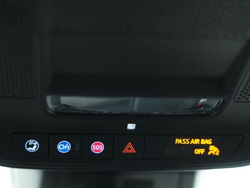 Used 2025 Chevrolet Equinox LT image 34