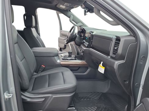 New 2025 Chevrolet Silverado 1500 LT image 23