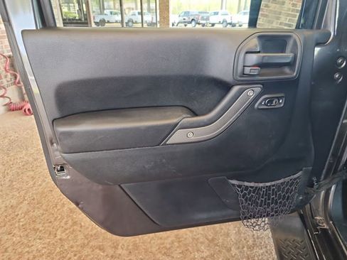 Used 2017 Jeep Wrangler Unlimited Sport w/ Quick Order Package 24S image 9