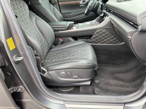 Used 2022 Genesis GV80 3.5T Prestige Signature image 32